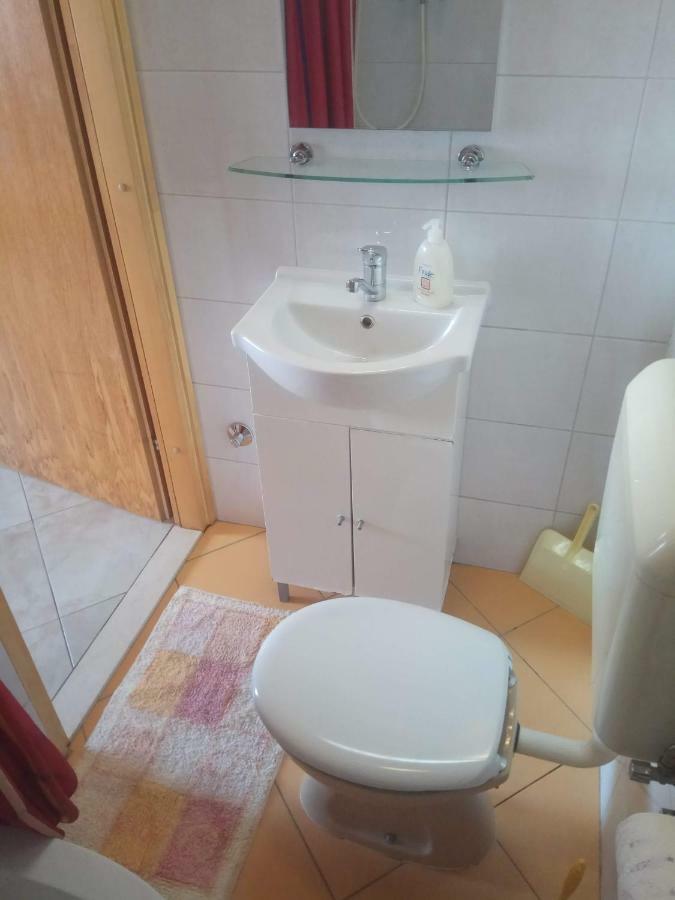 Apartmani Banic Postira Exterior photo